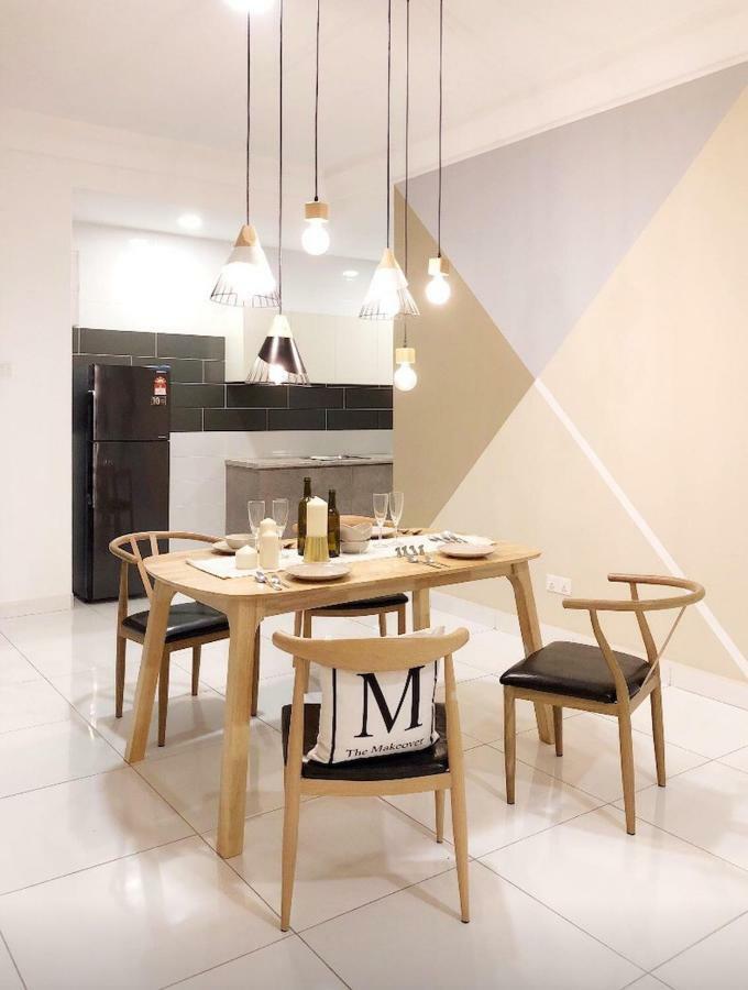 Johor Bahru Paradigm Leplatino Homestay エクステリア 写真