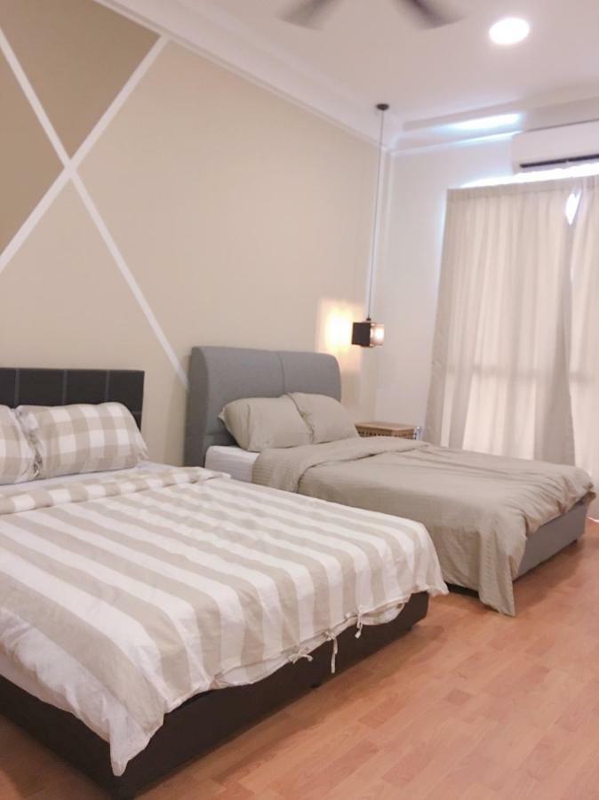 Johor Bahru Paradigm Leplatino Homestay エクステリア 写真