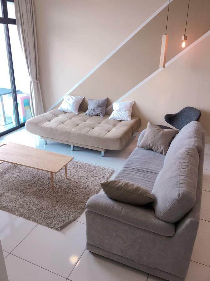 Johor Bahru Paradigm Leplatino Homestay エクステリア 写真