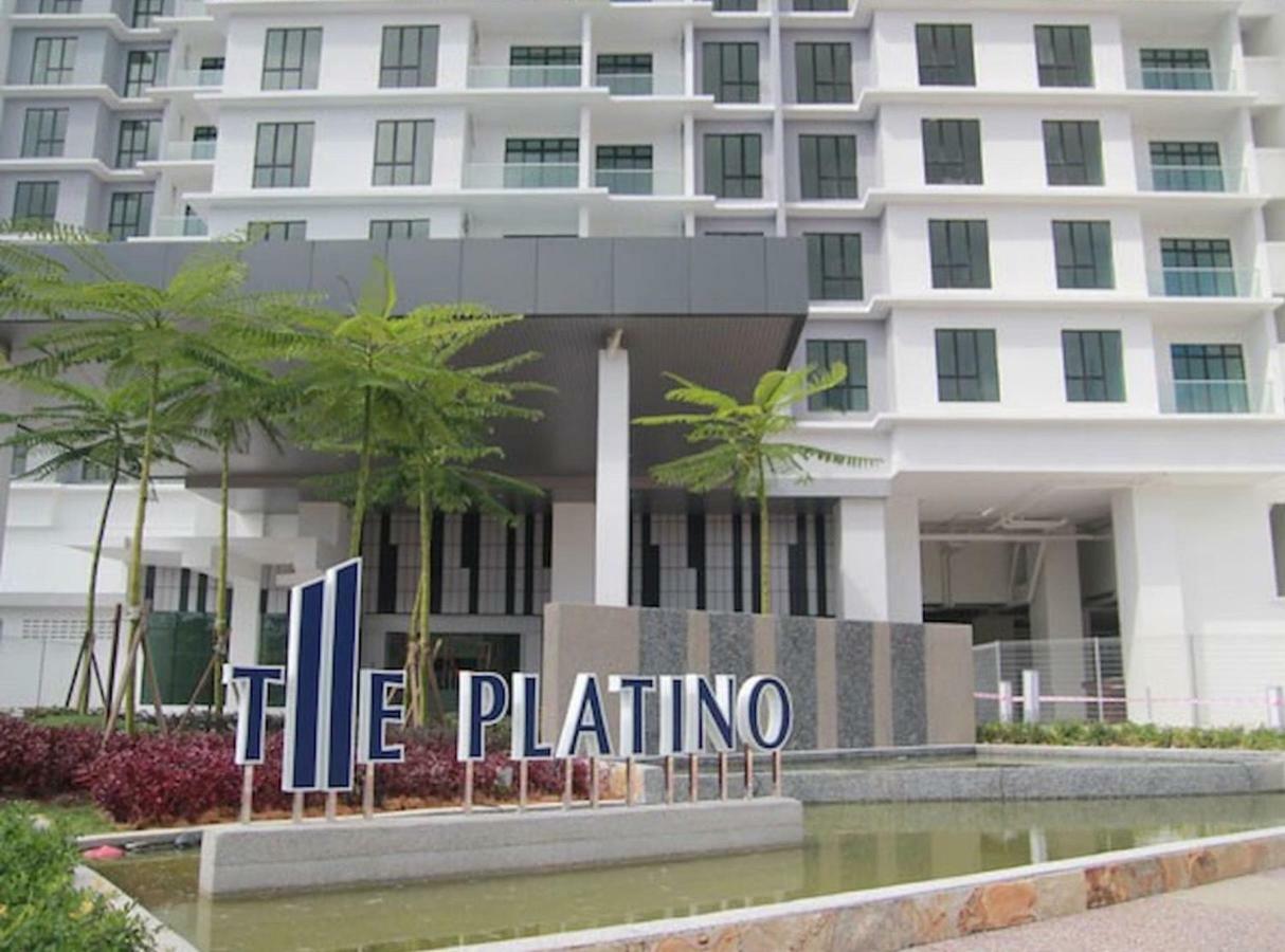 Johor Bahru Paradigm Leplatino Homestay エクステリア 写真